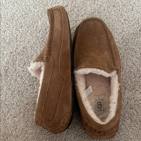 UGG Men’s Ascot Slipper in Chestnut Tan Size 10 Excellent Used Condition - Picture 8 of 8
